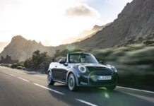 MINI lanza una edición limitada de un divertido convertible totalmente eléctrico