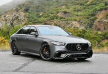Mercedes Benz AMG S63 del 2024, un sedán que inspira emoción en el camino