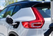 La Evolución de los Vehículos Eléctricos: ¿Deberías Considerar uno?